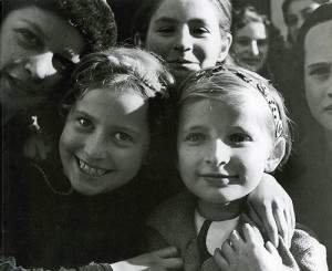 Roman-Vishniac---Jewish-youth,-Mukacevo,-1935-38